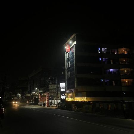 Tower 21 Regency Hotel Kochi Εξωτερικό φωτογραφία